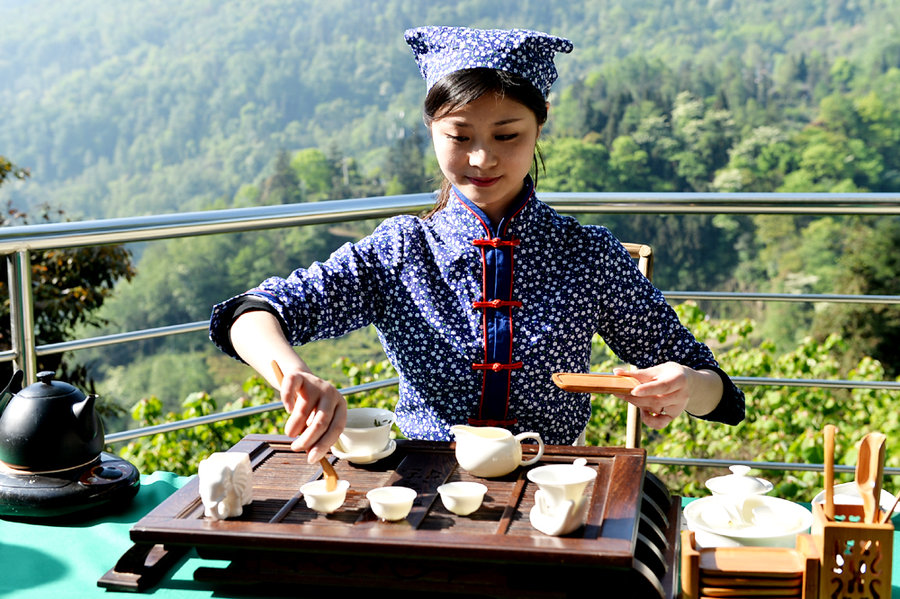 【峨眉雪芽茶姑秀摄影图片】峨眉山人像摄影