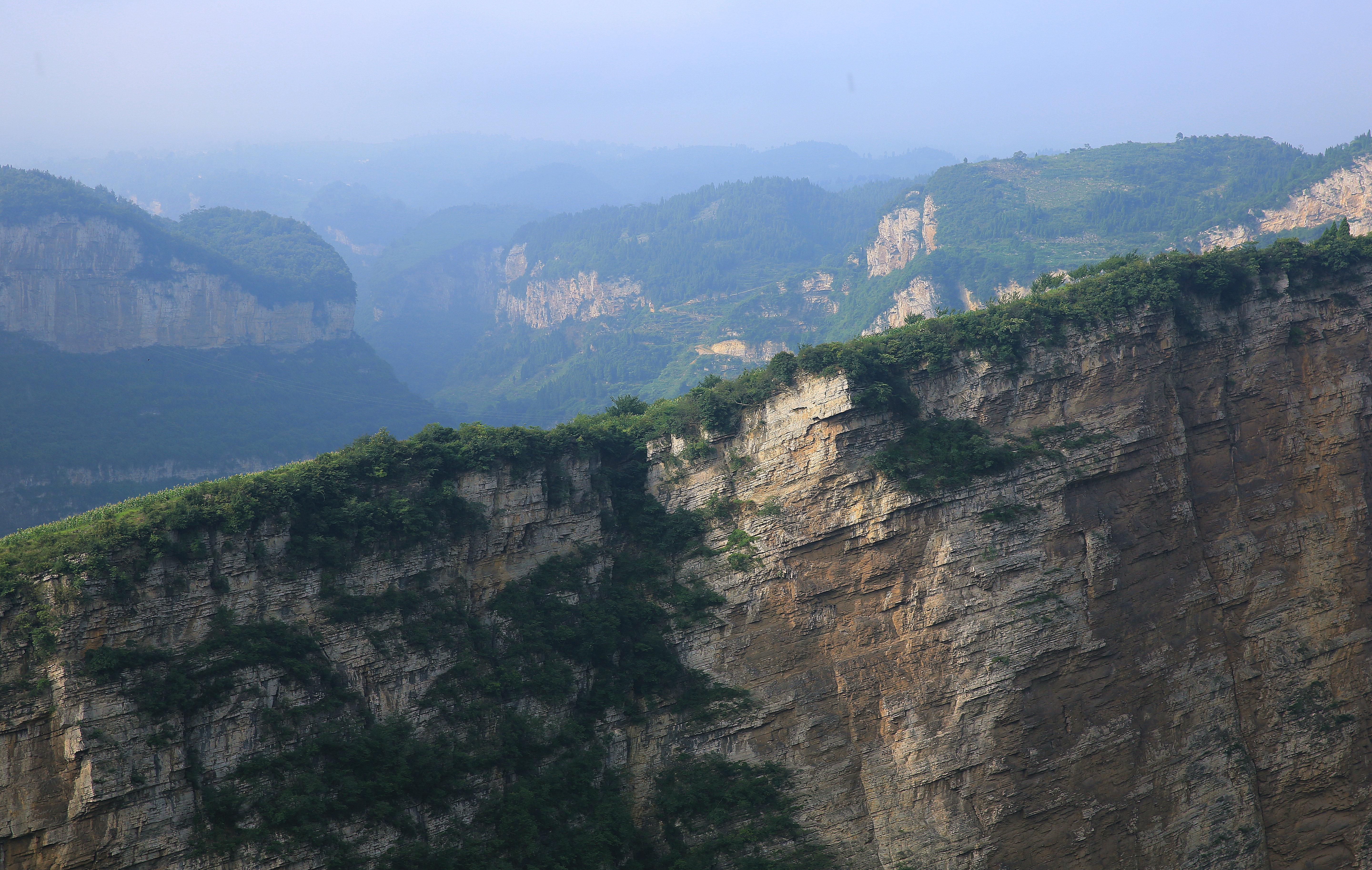 岔河大堰大峡谷