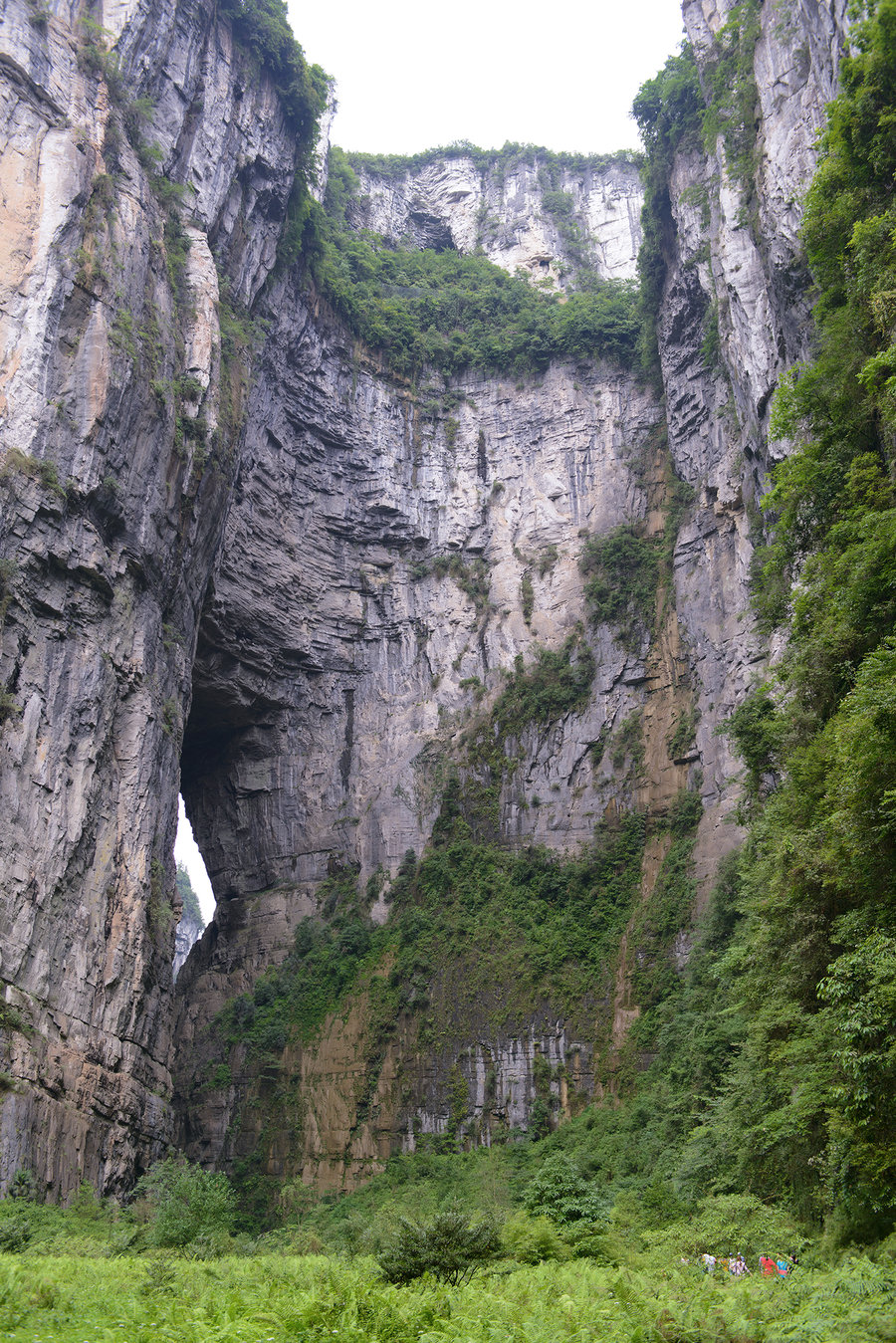 天生三橋青龍橋神鷹天坑