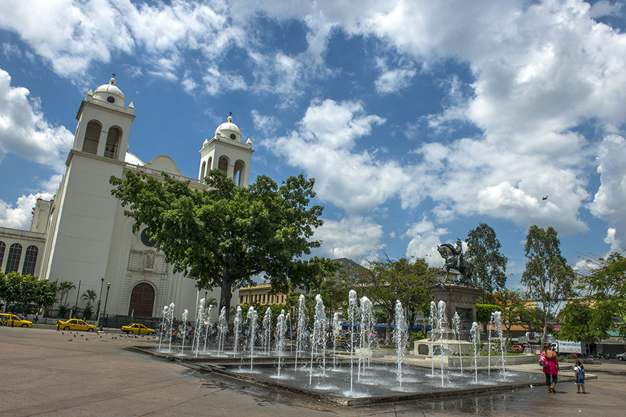 15萨尔瓦多-首都圣萨尔瓦多