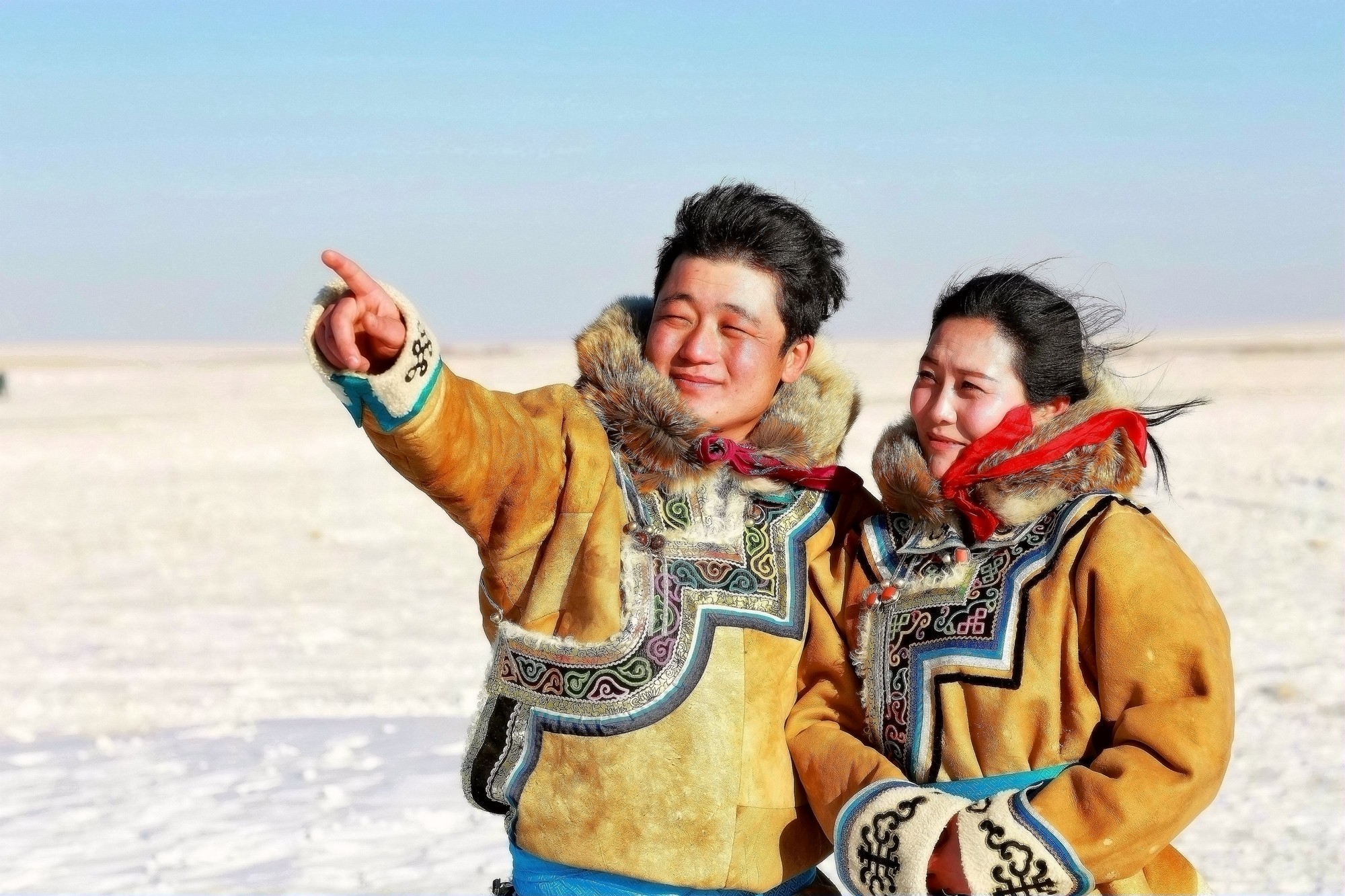 时尚蒙古袍,蒙古袍,蒙古丽人蒙古袍图片_大山谷图库