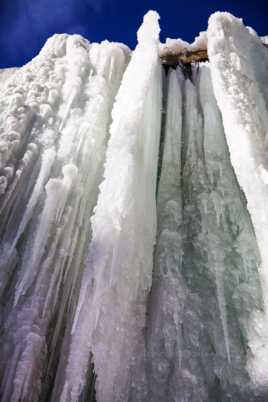 井陉上坪冰瀑图片