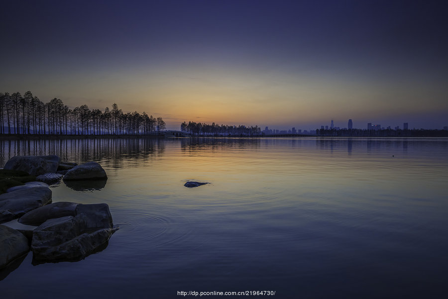东湖小景