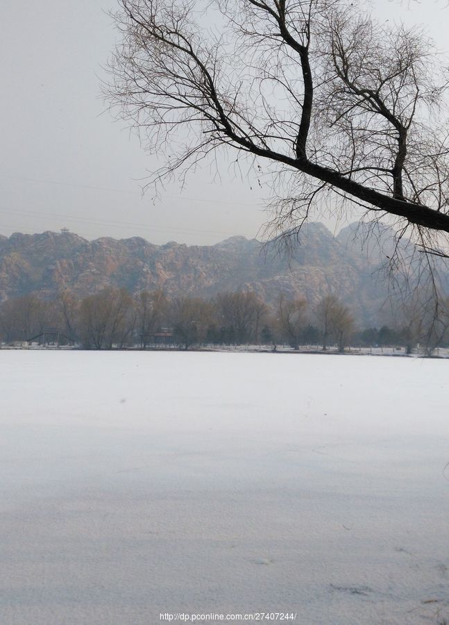赤峰红山公园冰雪图片