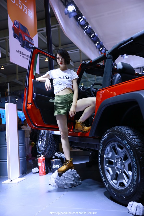 2019年jeep车展车模图片