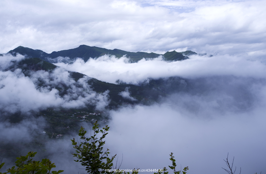 雨後二郎山的雲霧