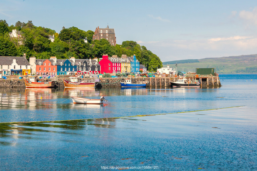 ոвĪ(Tobermory)ߵĲɫС