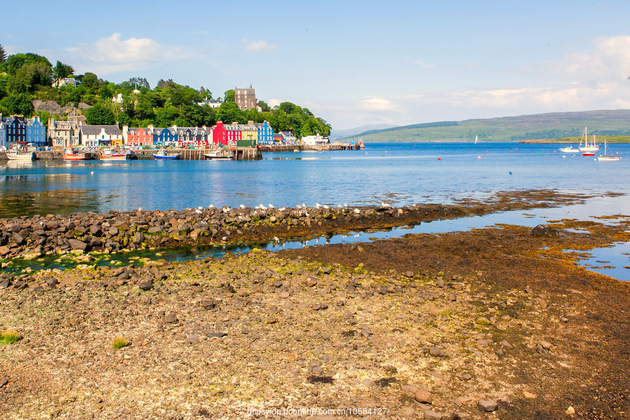 ոвĪ(Tobermory)ߵĲɫС