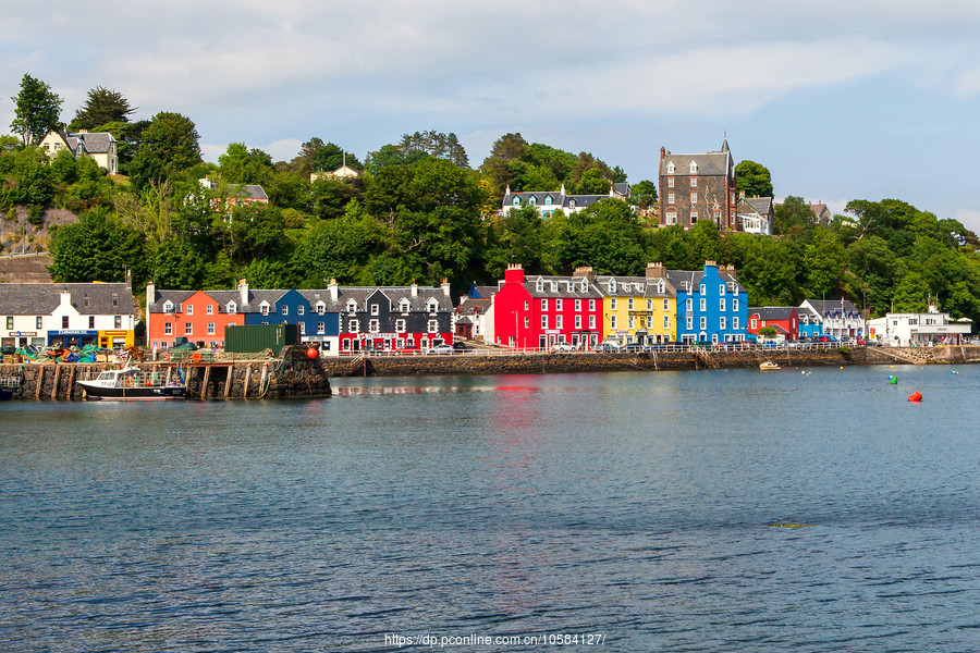 ոвĪ(Tobermory)ߵĲɫС