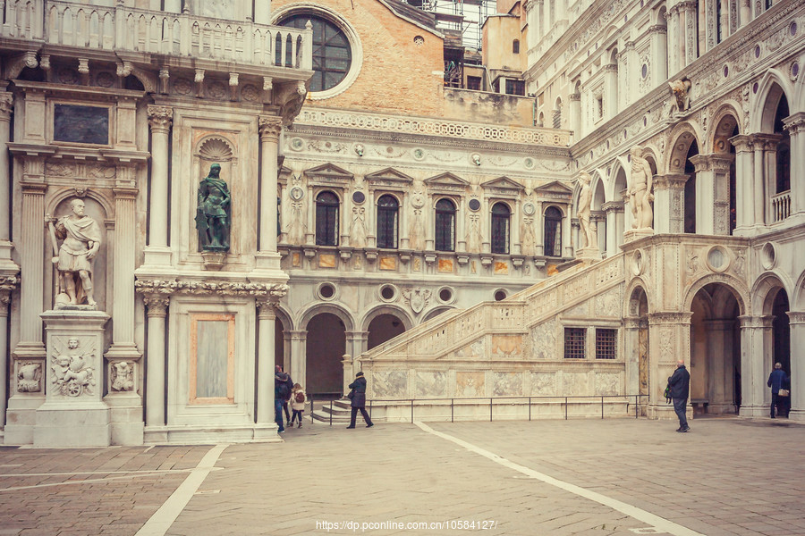 ˹ʥɴ(St Mark&#039;s Basilica), ܳ