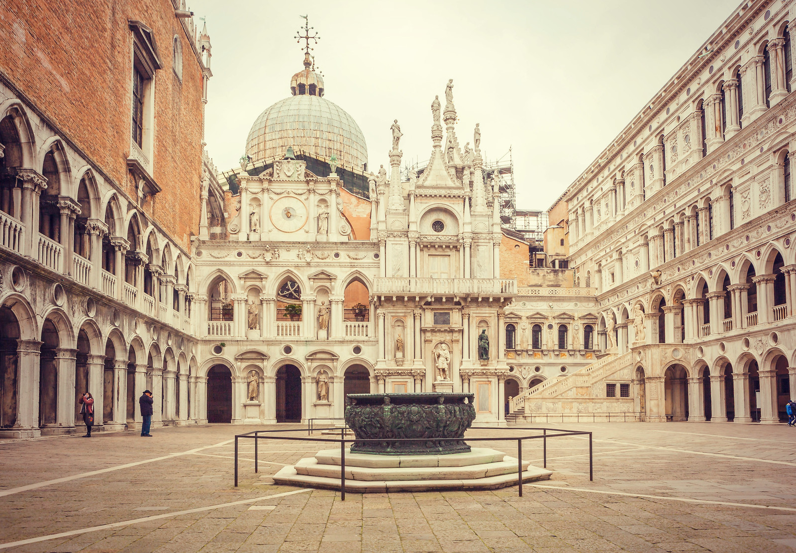 һ ˹ʥɴ(St Mark&#039;s Basilica), ܳ