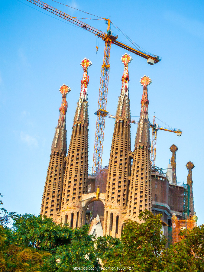 ʥ(Sagrada Famlia), ͳĳʵ