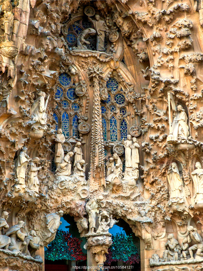 ʥ(Sagrada Famlia), ͳĳʵ