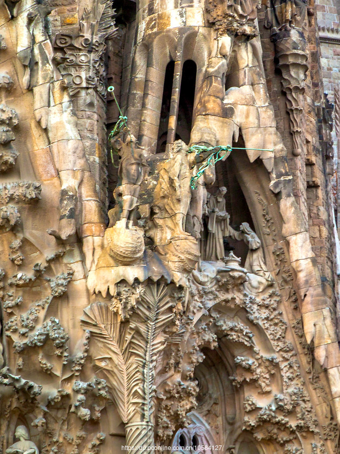 ʥ(Sagrada Famlia), ͳĳʵ