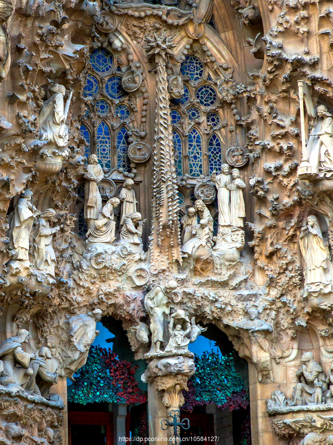 ʥ(Sagrada Famlia), ͳĳʵ