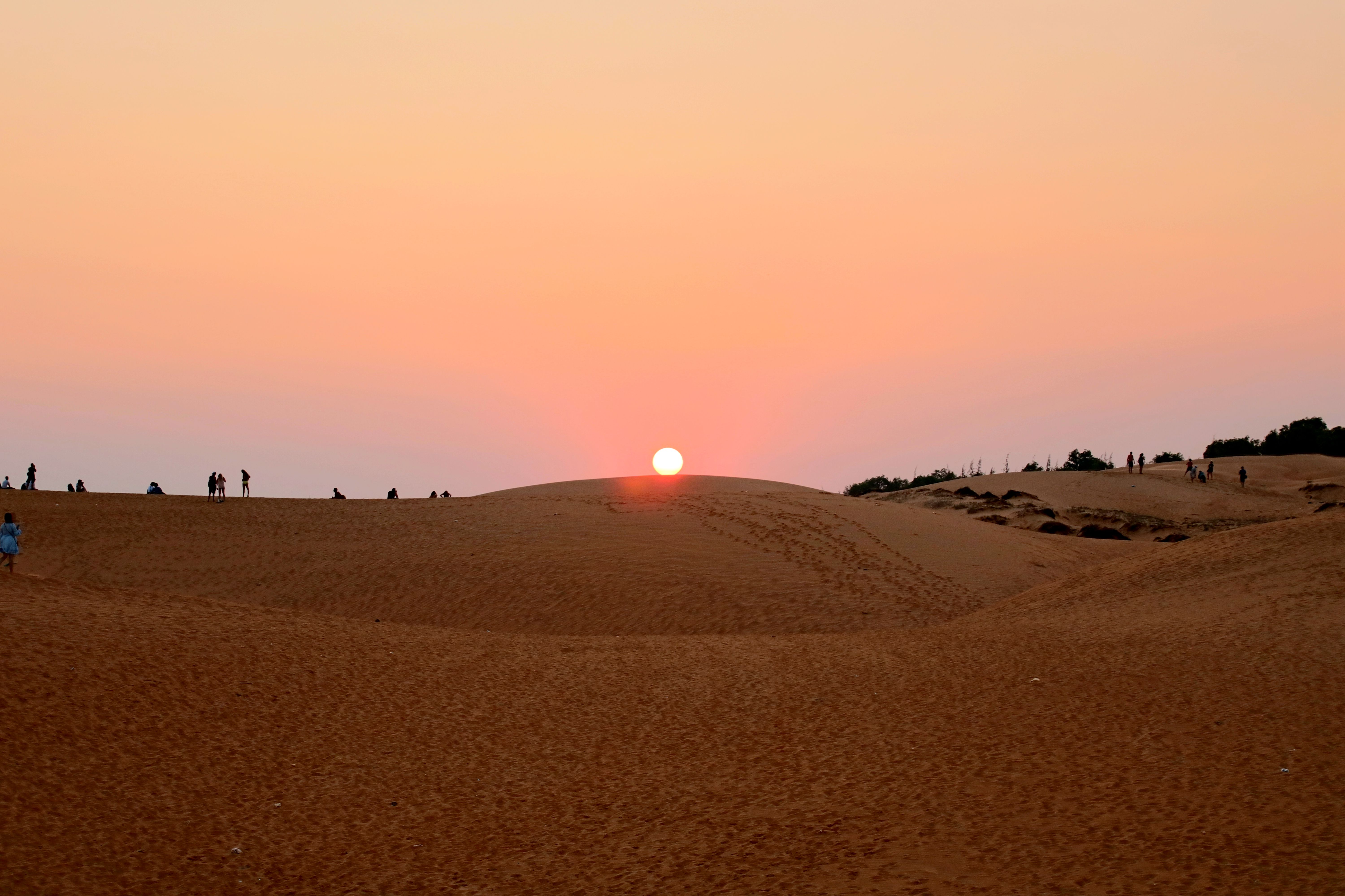 越南红沙丘的黄昏和日落