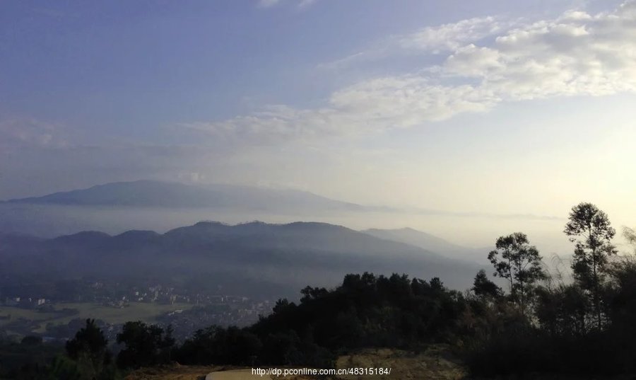 玉林寒山岭风光