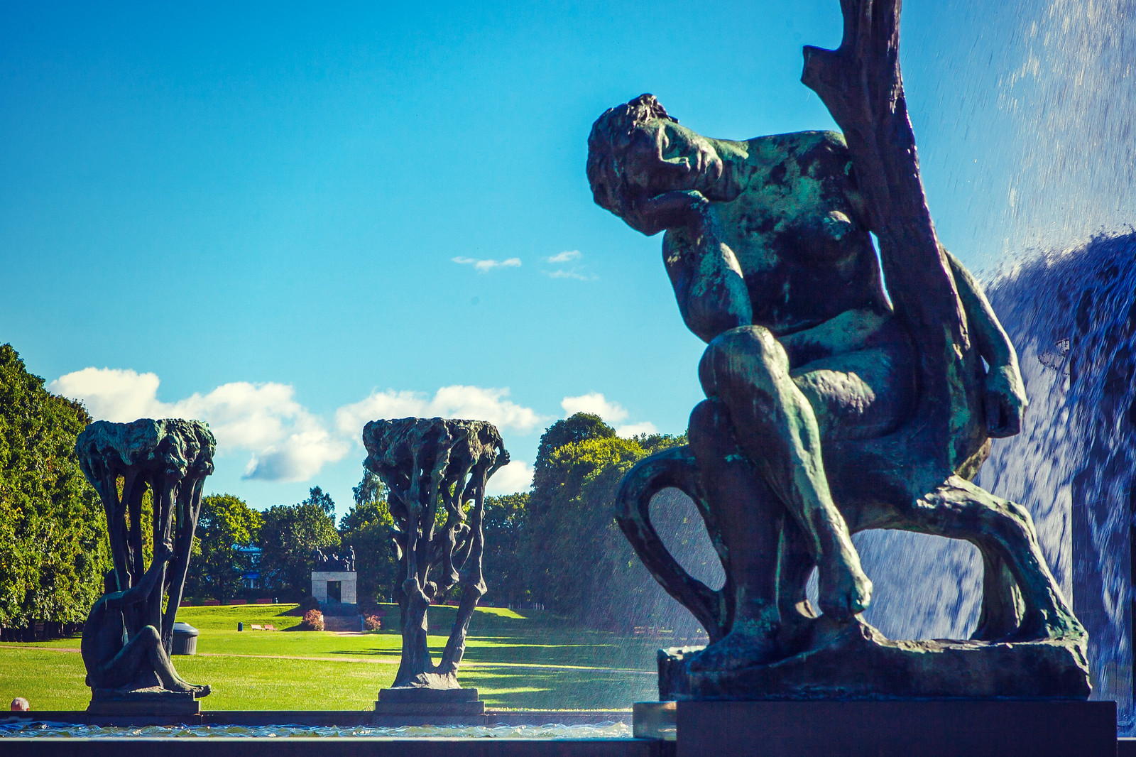 挪威维格兰雕塑公园，风格明显