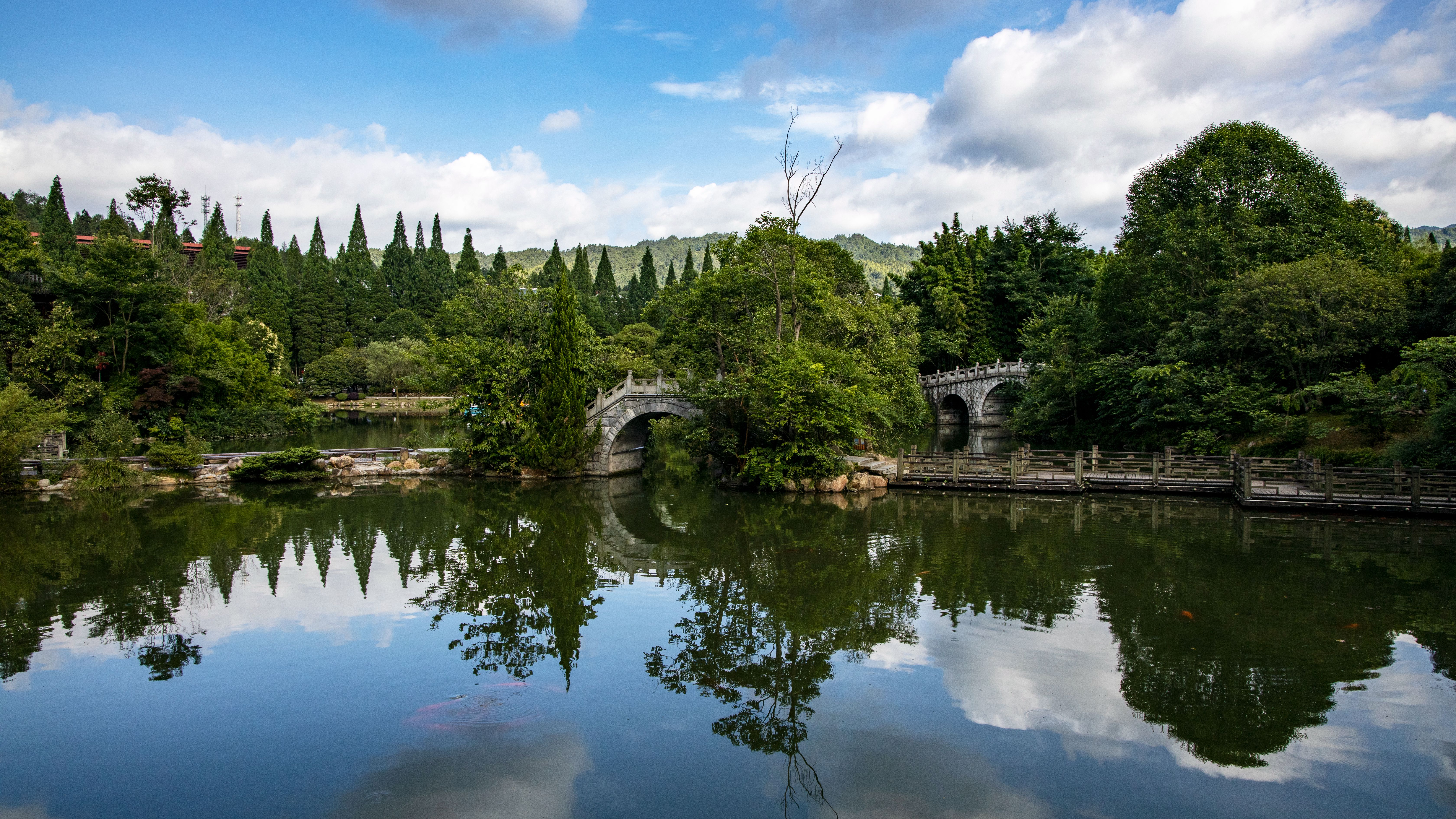 景岗山茨坪镇风光