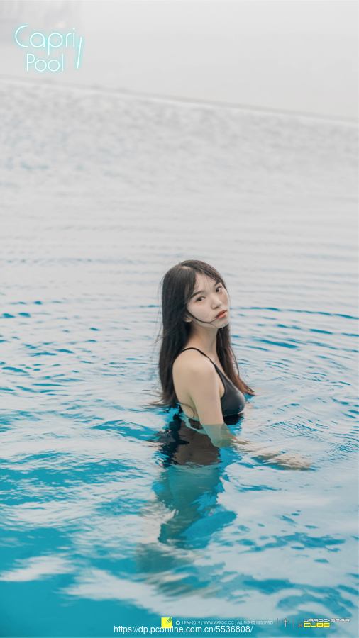 Capri POOL NANA