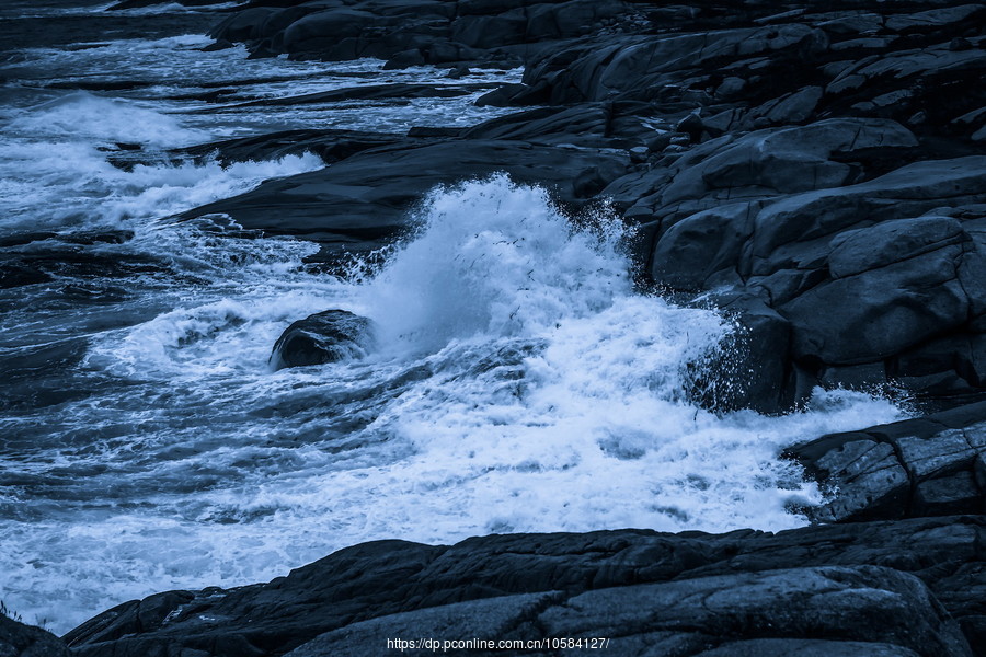 ô弪(Peggys Cove)ʯϵĵ