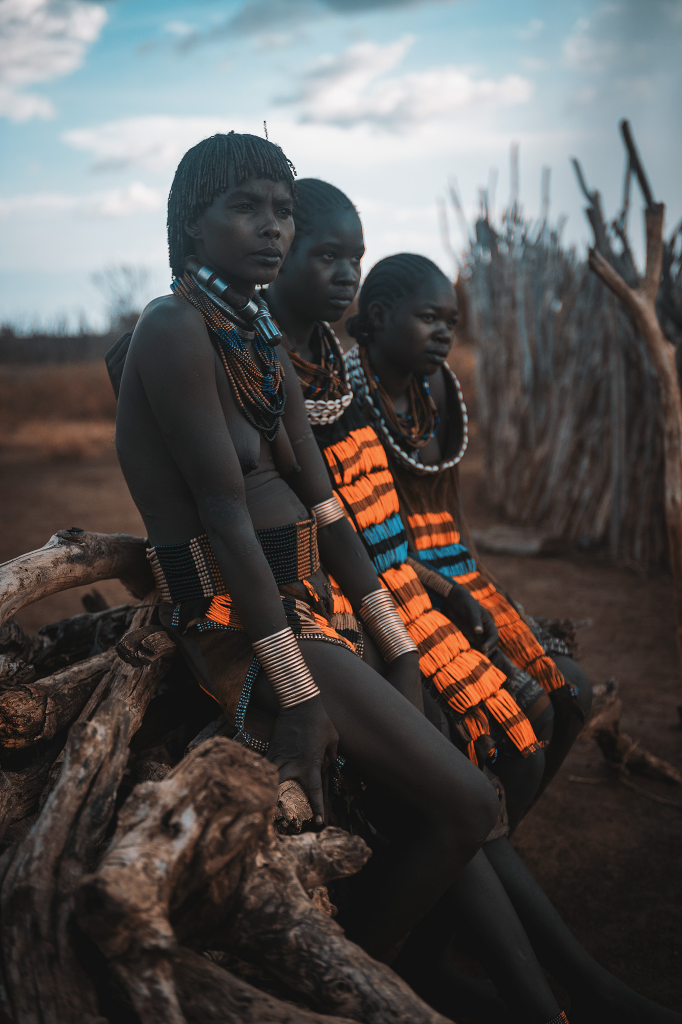 非洲红泥族生活图片