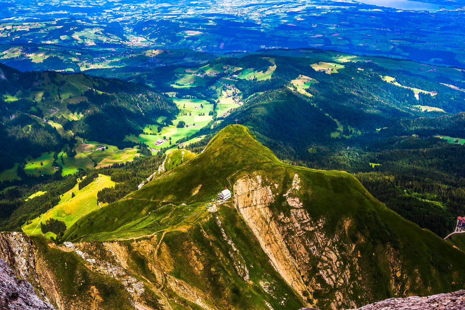 瑞士卢塞恩(Lucerne)，山顶眺望