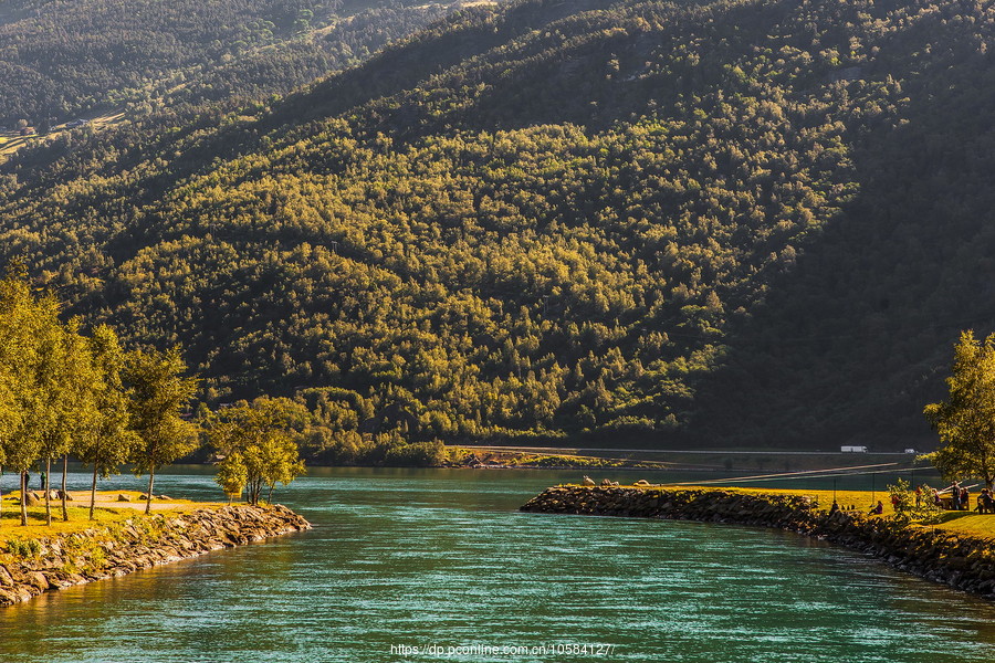 Ųķ·(Flam Railway)Сٲ