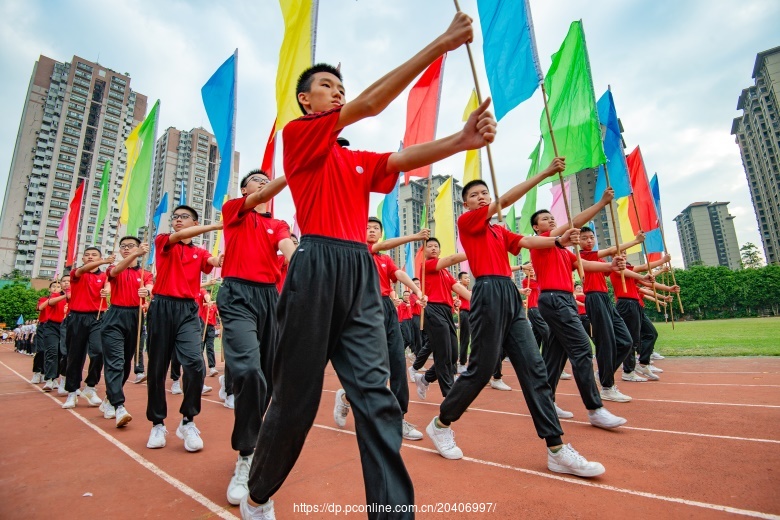 学校运动会拍照构图图片