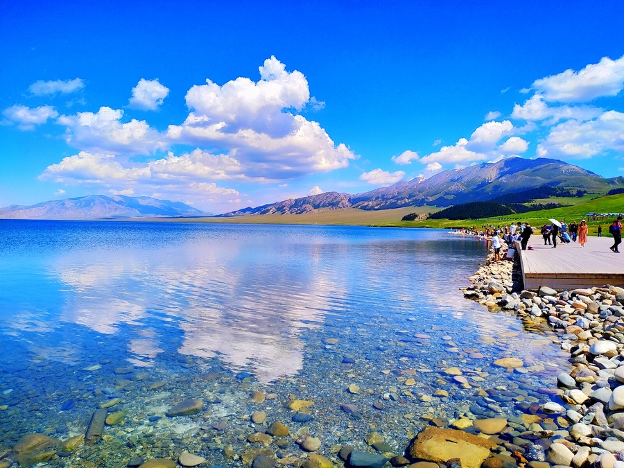 赛里木湖的最美图片图片
