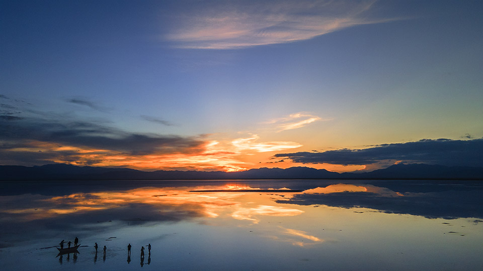 天空之镜---茶卡盐湖