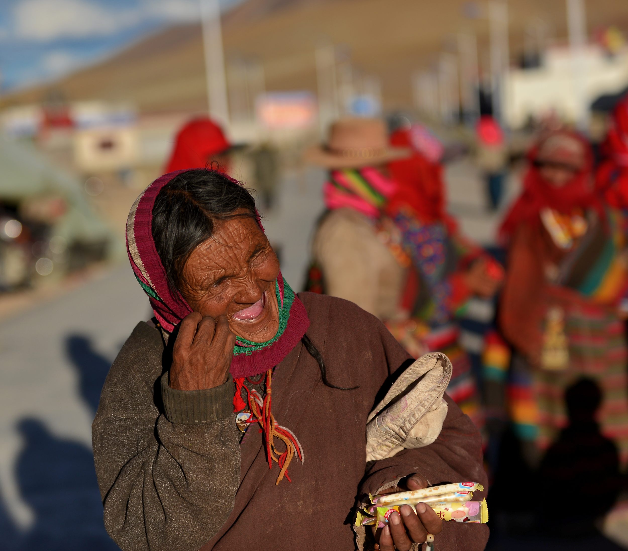 藏族老妪|摄影|人像摄影|冈拉梅朵 - 原创作品 - 站酷 (ZCOOL)