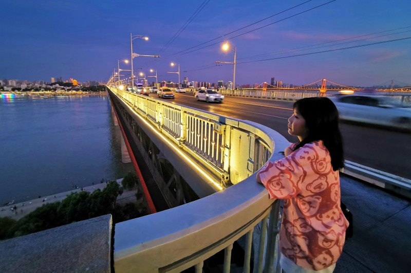 武汉三天两夜-长江大桥