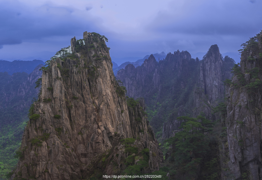 黄山奇峰图图片