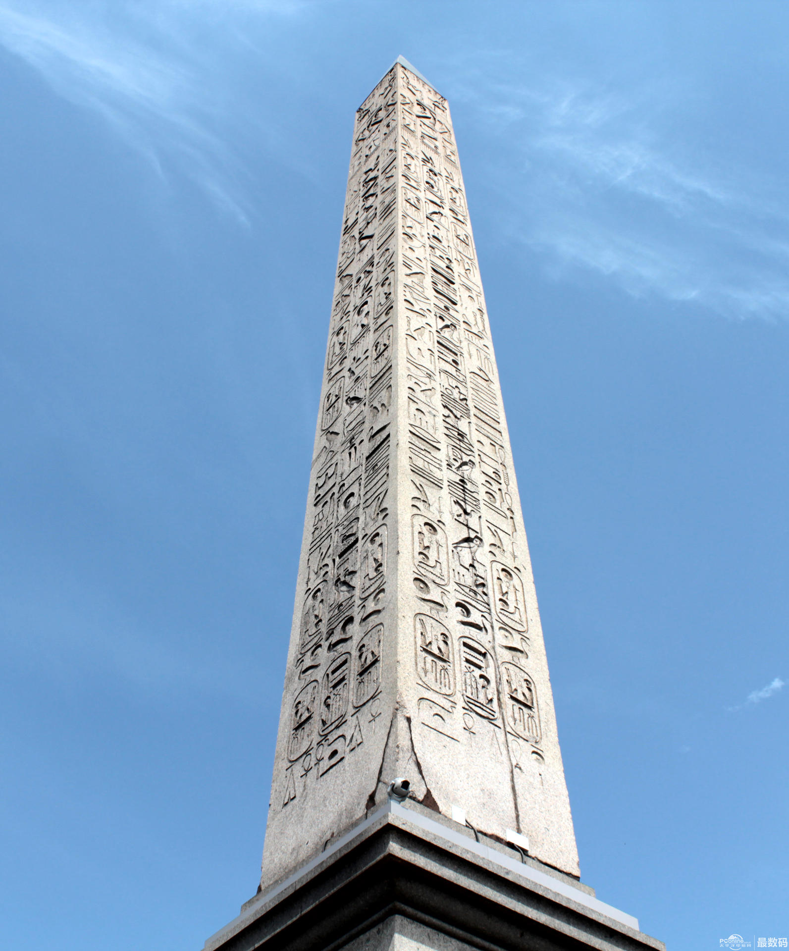 法国埃及方尖碑图片