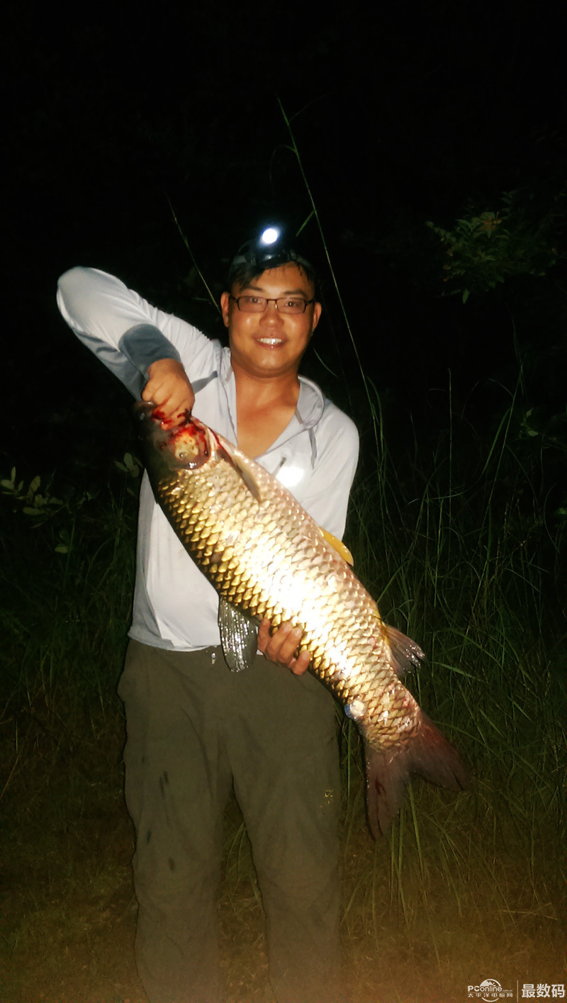 放长线钓大鱼 车友周末户外垂钓装备展示